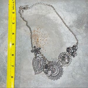 Bold flower silver necklace